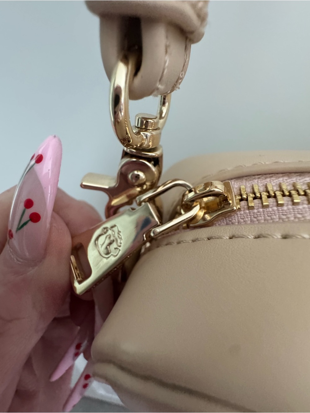Spartina 449 Faye Crossbody bag in the Castillo Green Palms print, - Picture 3 of 9